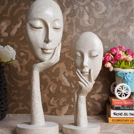 Sculptures & Artifacts